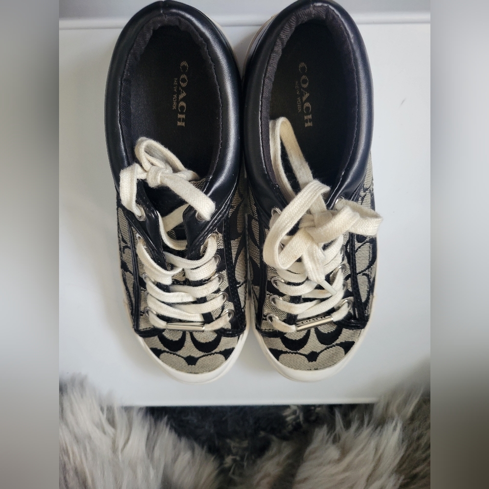 Coach Signature Sneakers - Picture 7 of 7